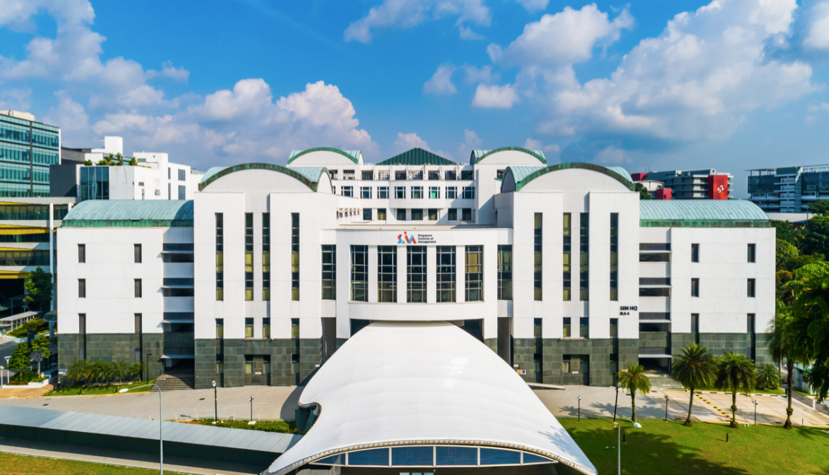 塑造全球思维，共创互联未来：新加坡管理学院在中新教育合作中的使命与实践