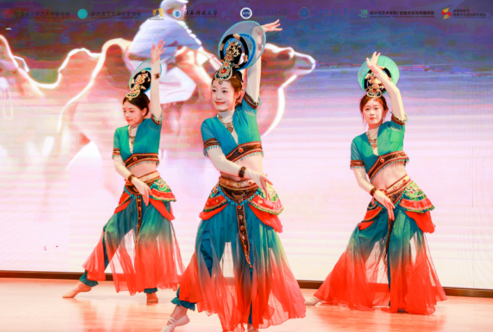 第三届“丝路杯”全国大学生影评大赛颁奖典礼在陕西科技大学圆满举行