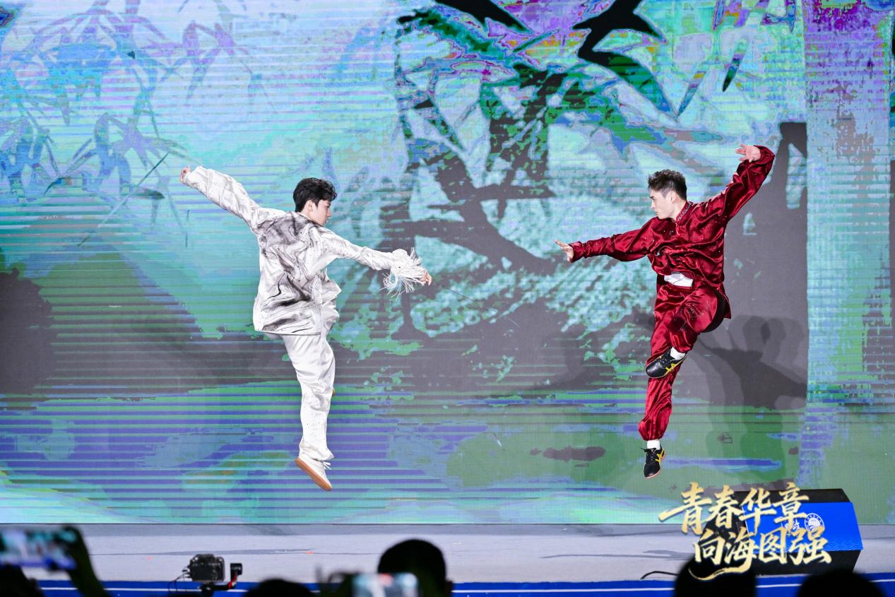 全运健儿刘德文、纪豪（左）带来“青春有我”的澎湃活力。主办方供图