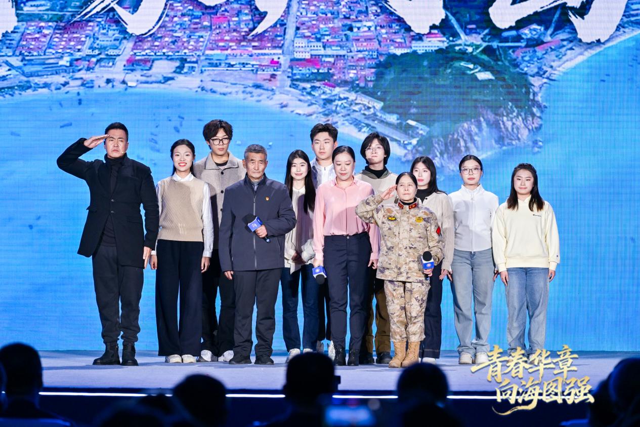 那志东、王仕花、王加辉、秦芳共同讲述“平凡中的坚守”。主办方供图