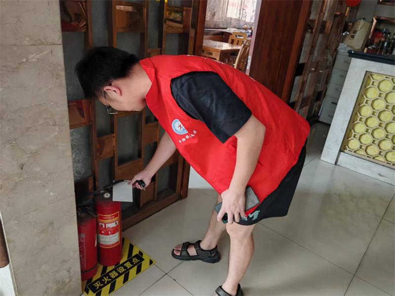 “村管物业”蹚出基层治理“新路子”