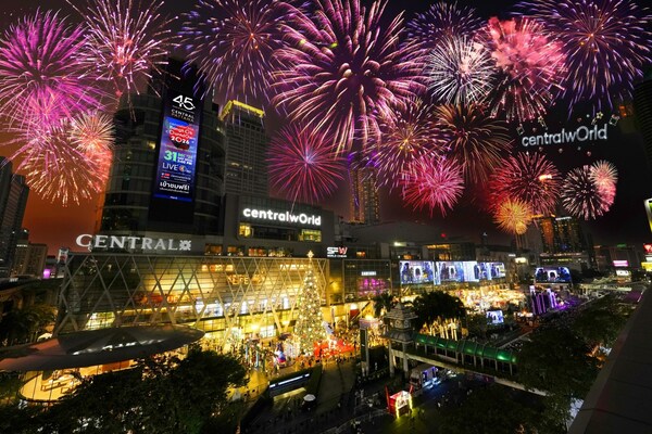 Thailand Rings in the New Year at Bangkok’s ‘Times Square of Asia’, Central World
