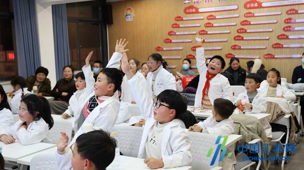 射阳县合德镇：跨新年逛疯狂动物城 开启元旦科学探索之旅