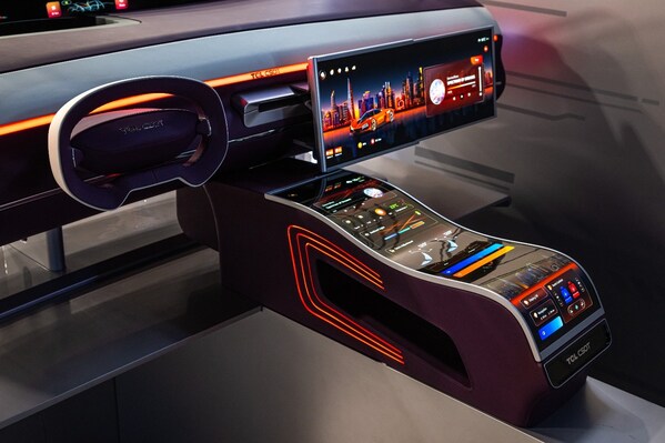 World's First Sliding and Multi-Curved IJP OLED Automotive Display (28")