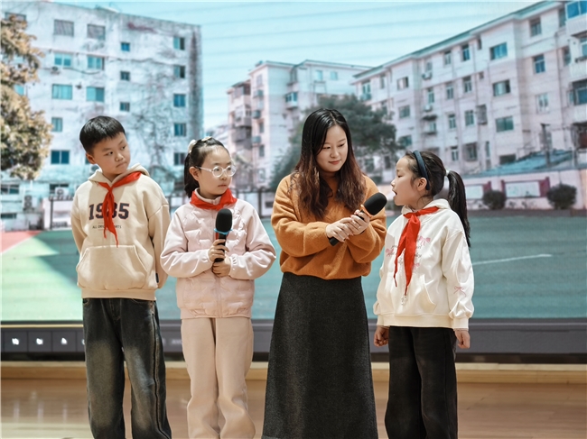 镇江市红旗小学：“寻光·成长” 绘就青年教师奋进新画卷