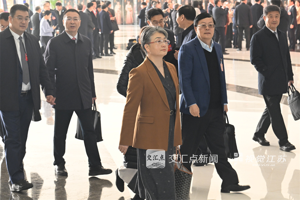 2026年2月2日，江苏省政协十三届四次会议在南京开幕。新华日报·交汇点记者 余萍 邵丹 赵亚玲 摄