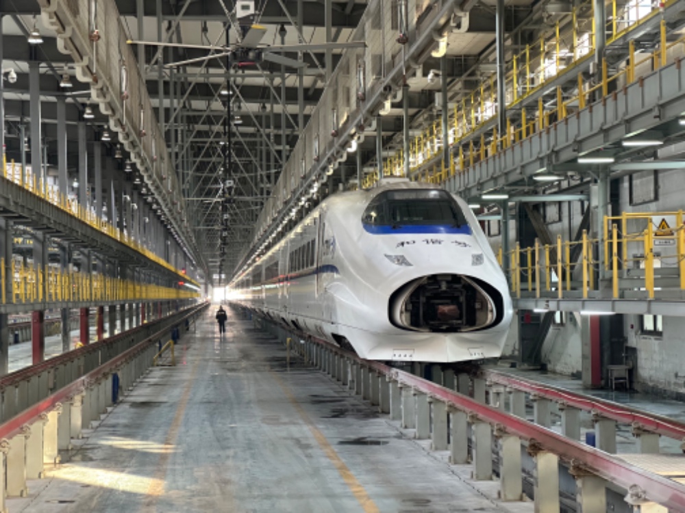 新春走基层｜“00后”机械师的“修车”日志