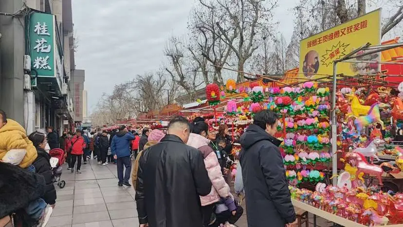 “守”与“变”，夫子庙编织最地道年味