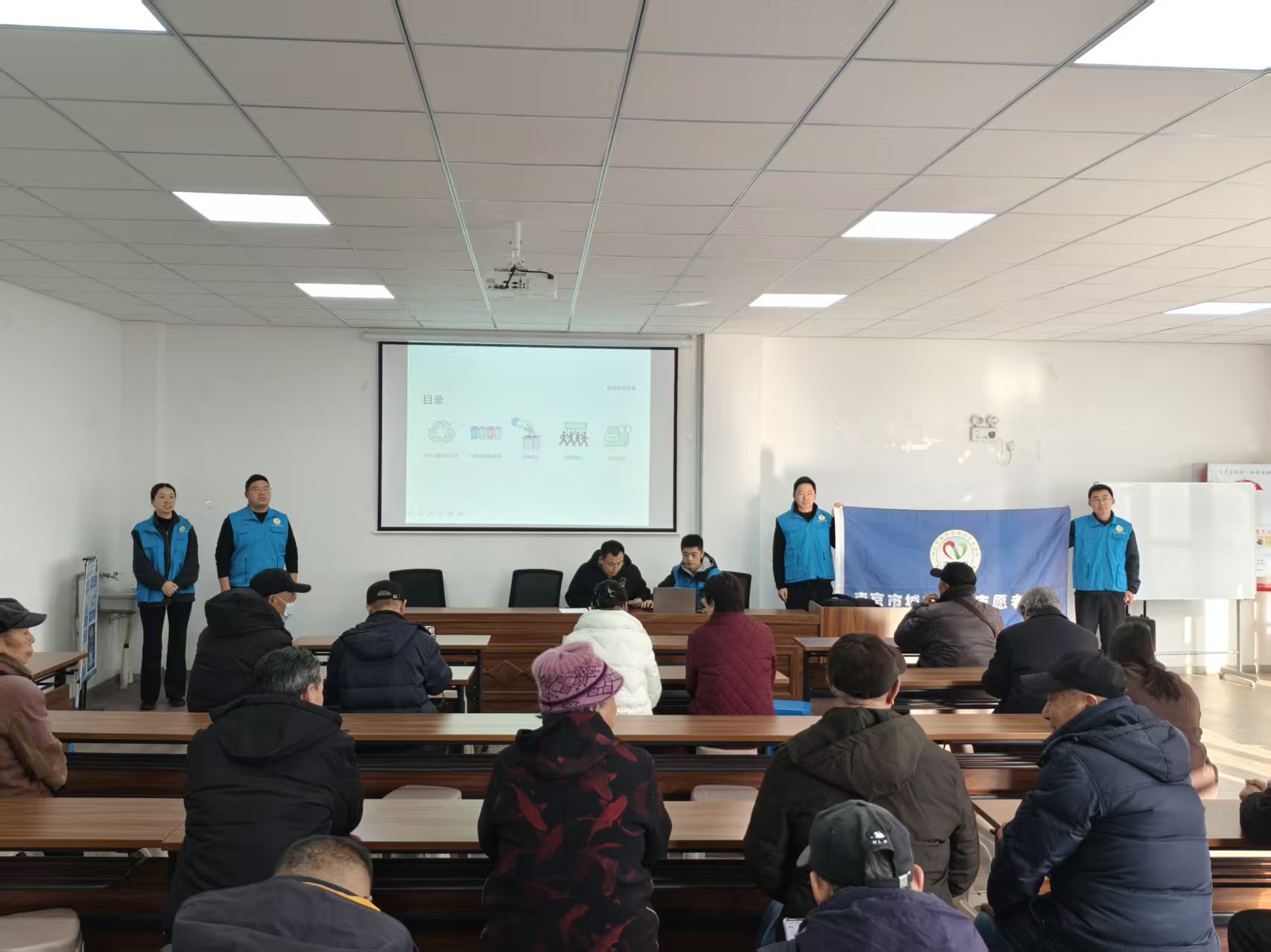 5461f7c2b8b0b546a381ee2c91cc1931