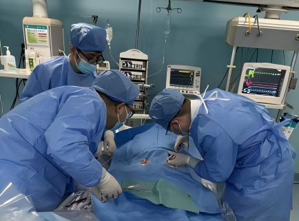 多学科接力点亮“心”生，危重老人迎来团圆新年