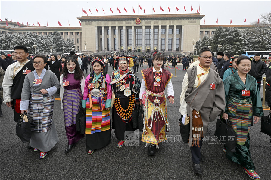 3月5日，十四届全国人大四次会议在北京人民大会堂开幕。近3000名全国人大代表肩负人民重托齐聚首都，共商“十五五”发展大计，共谋中国式现代化建设新篇。
新华日报·交汇点记者 吴胜 万程鹏 摄