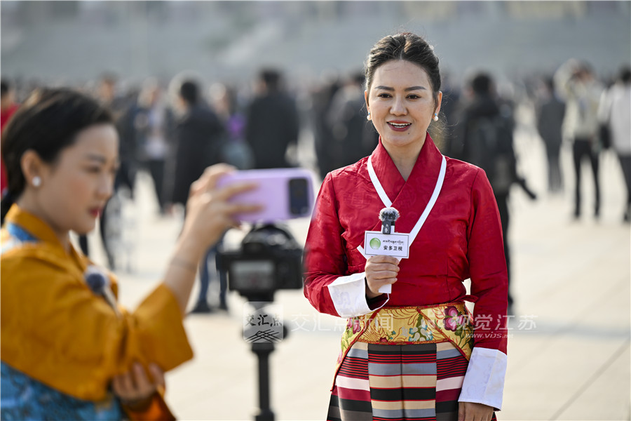 3月12日，十四届全国人大四次会议圆满完成各项议程在北京人民大会堂闭幕。新华日报·交汇点报记者 吴胜 万程鹏 摄