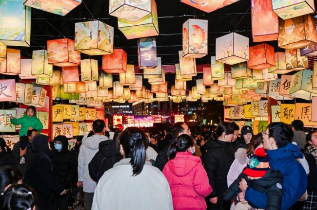 丙午“骑”遇记｜2026北仑区元宵欢喜游园会璀璨绽放