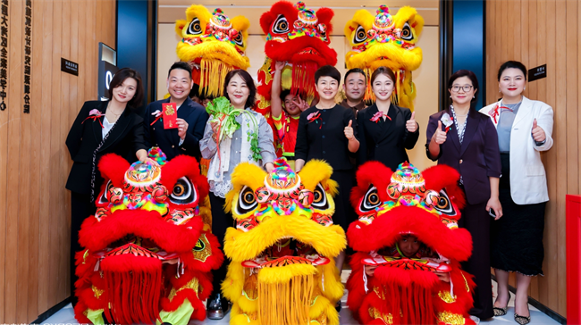 东方木艺 星耀大湾区 南洋迪克全案高定，聚势深圳湾