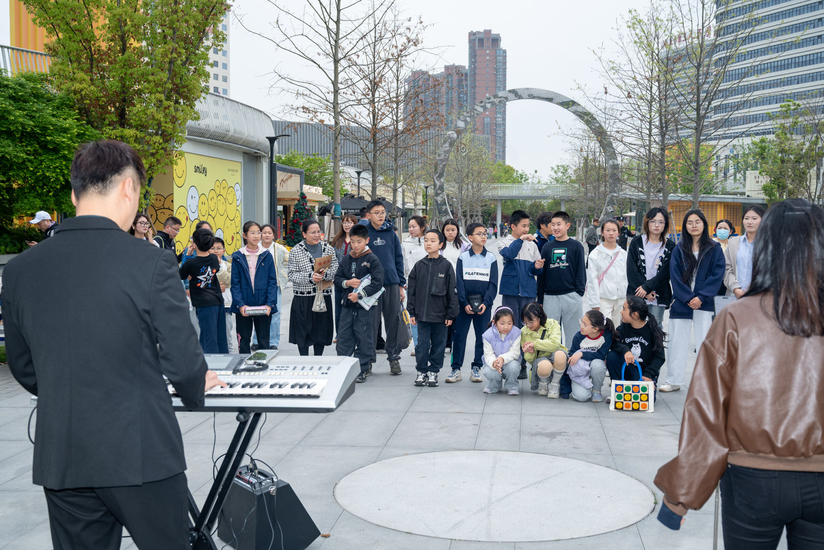 茉莉花开·艺通江海︱新城桥街道：“艺起来·街角邂逅艺术”燃动“苏超”激情