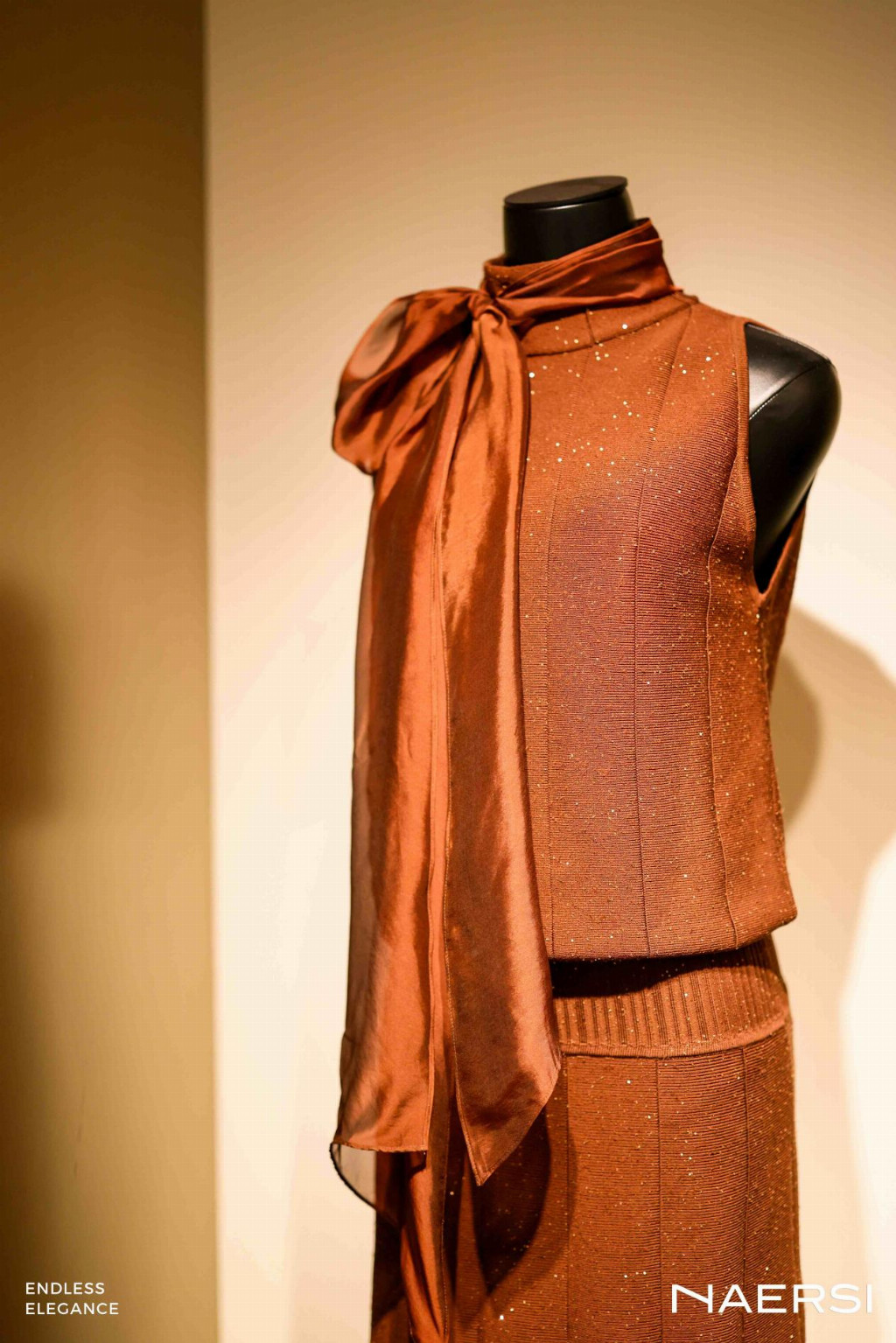 从深圳出发，对谈佛罗伦萨｜NAERSI大秀背后，看中国服装品牌的匠心坚守与跃迁之路