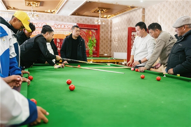 以台球为媒 促民族交融——台球运动培训项目圆满结束
