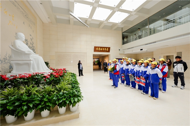 以台球为媒 促民族交融——台球运动培训项目圆满结束