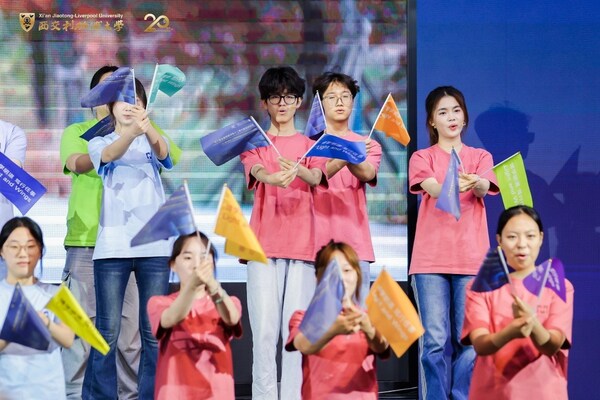 The XJTLU Student Choir sings the new University anthem