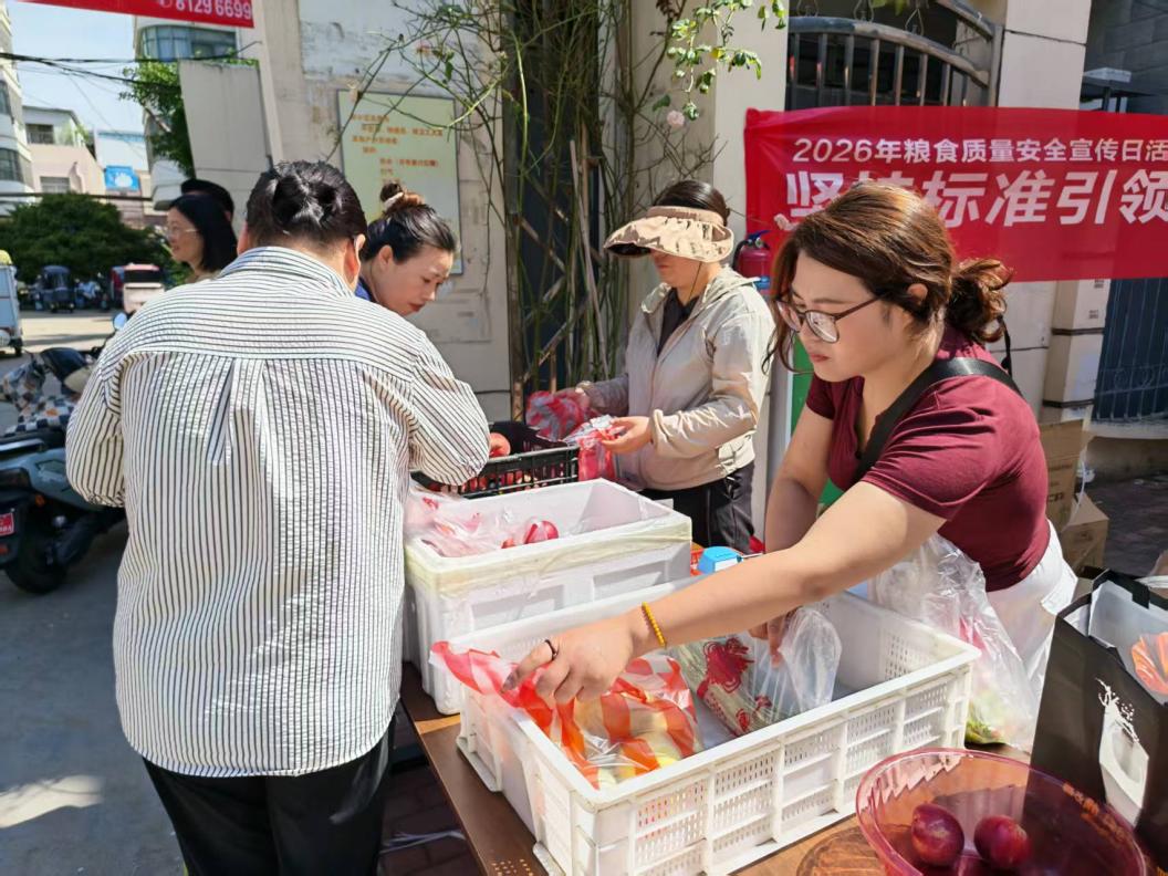 板浦镇人大代表许晓青：扎根基层践初心 服务群众显担当
