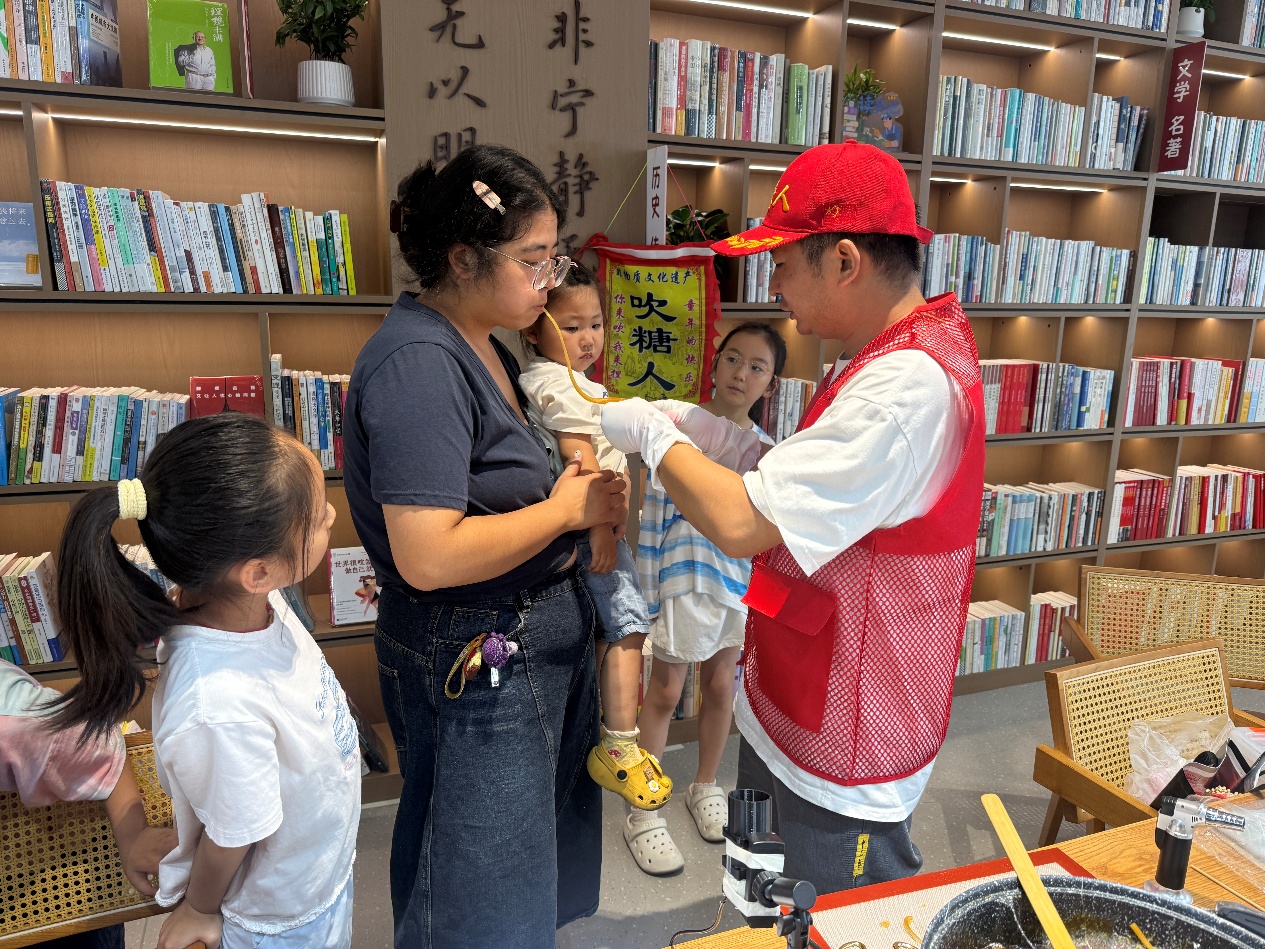 传承非遗 呵护童心成长