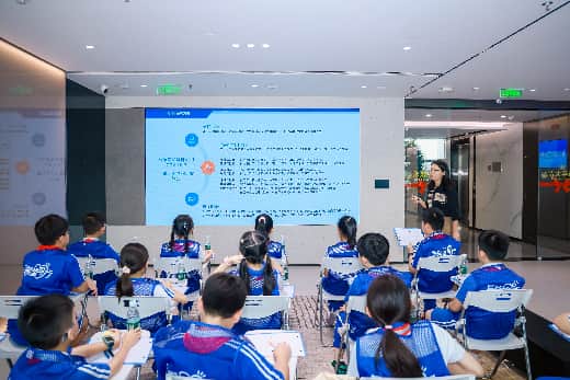 6ab137db8c01e.jpg