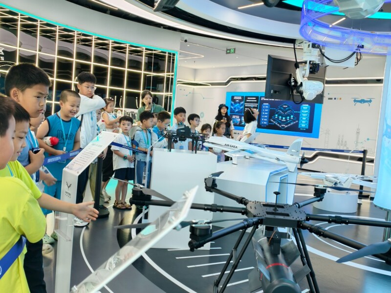 科技研学点亮童心 新洲社区多措并举做实青少年科普教育